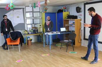 Youth leader participating in an orientation session in zaatari refugee camp