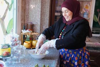 Tamam preparing her signature healthy keto treats from her home kitchen.