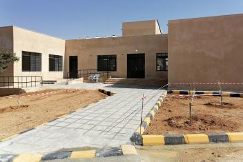 Al-Shakhout Elementary School for Boys - Photos before and after the completion of construction and maintenance work.